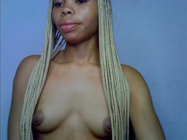 Juicypussy2 live cam on BongaCams
