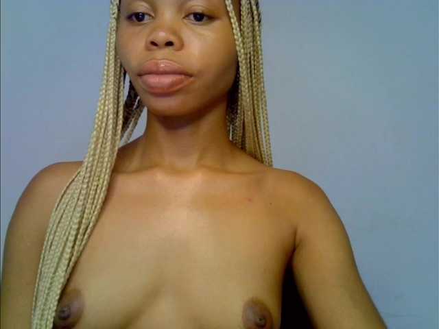 Juicypussy2 live cam on BongaCams