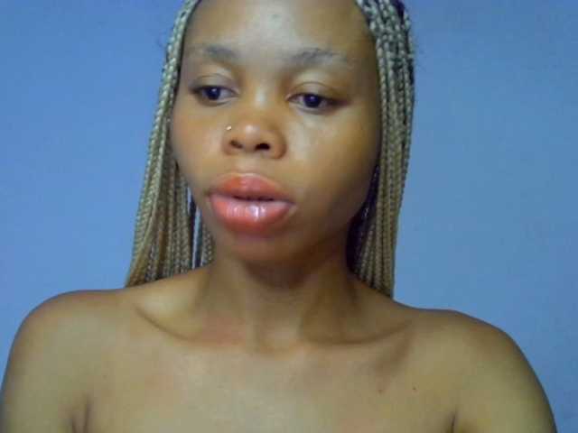Juicypussy2 live cam on BongaCams