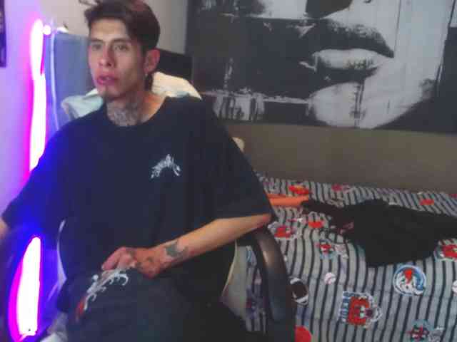 skinny-boy-x