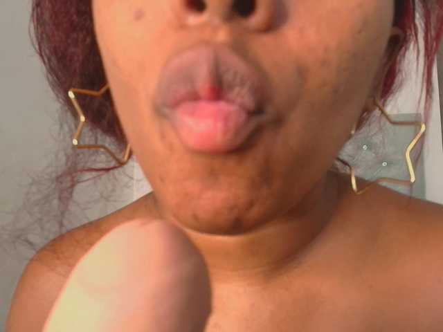 NahiaSoleil live cam on BongaCams