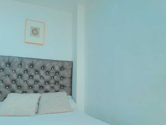 NahiaSoleil live cam preview