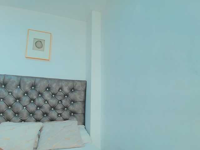 NahiaSoleil live cam on BongaCams