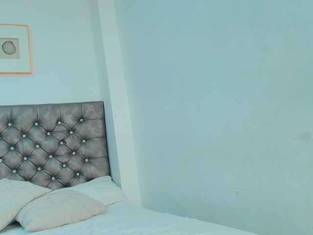 NahiaSoleil live cam preview