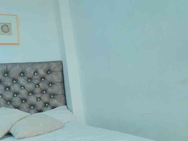 NahiaSoleil webcam