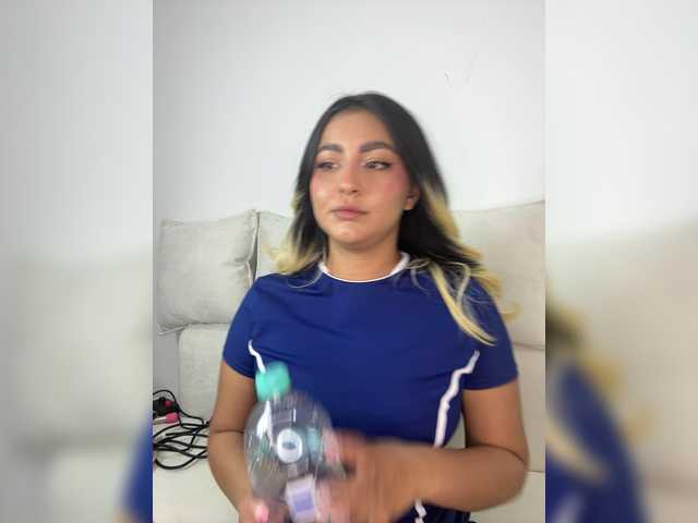 ElinaHon live cam on BongaCams