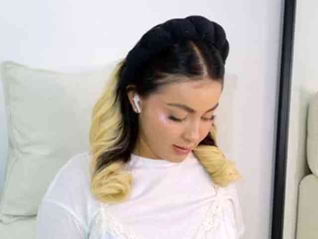 ElinaHon
