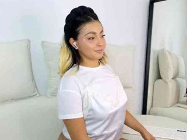 ElinaHon