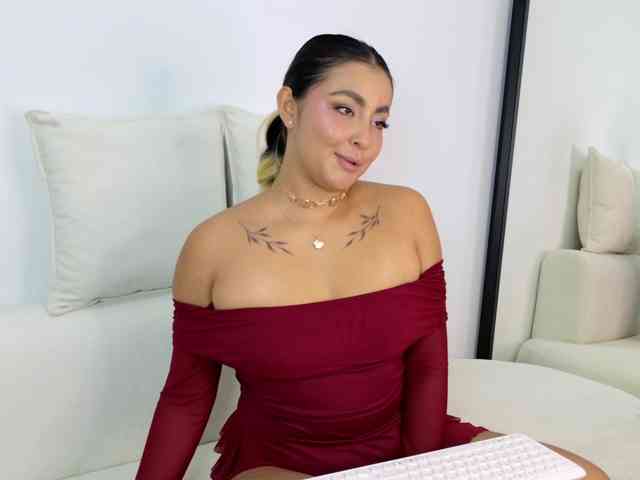 ElinaHon