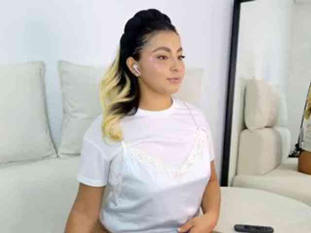 ElinaHon