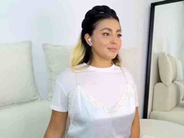 ElinaHon