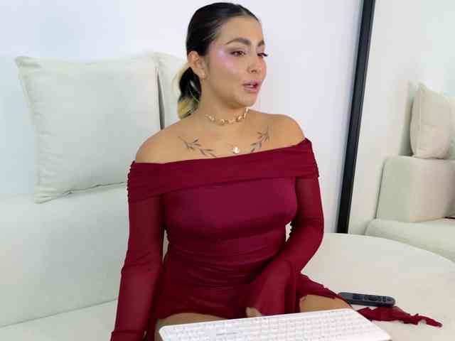 ElinaHon