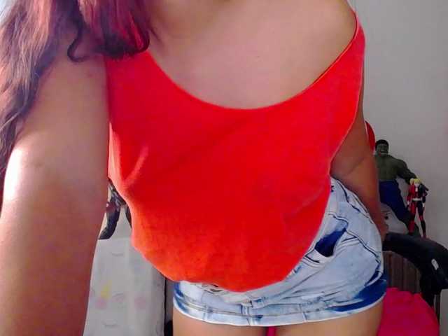 Alisson-Grey live cam on BongaCams