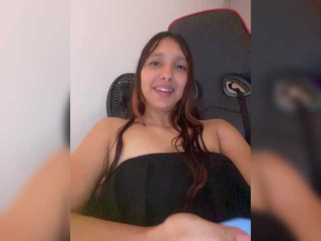 Alisson-Grey live cam on BongaCams