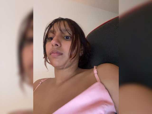 Alisson-Grey live cam on BongaCams