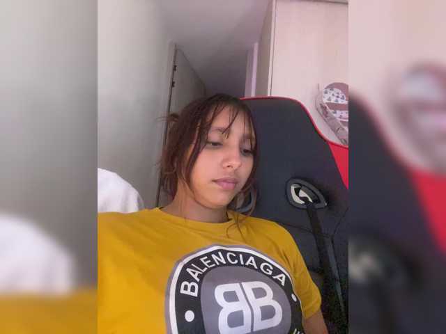 Alisson-Grey live cam on BongaCams