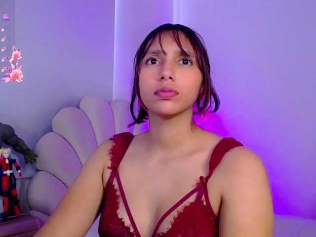 Alisson-Grey live cam on BongaCams