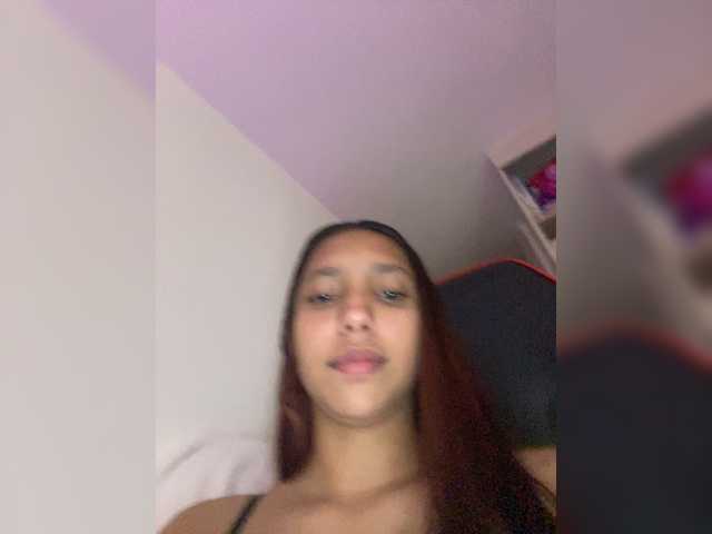 Alisson-Grey live cam on BongaCams