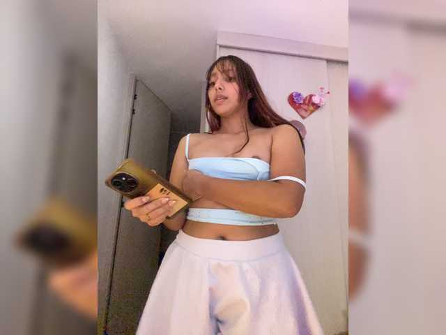 Alisson-Grey live cam on BongaCams