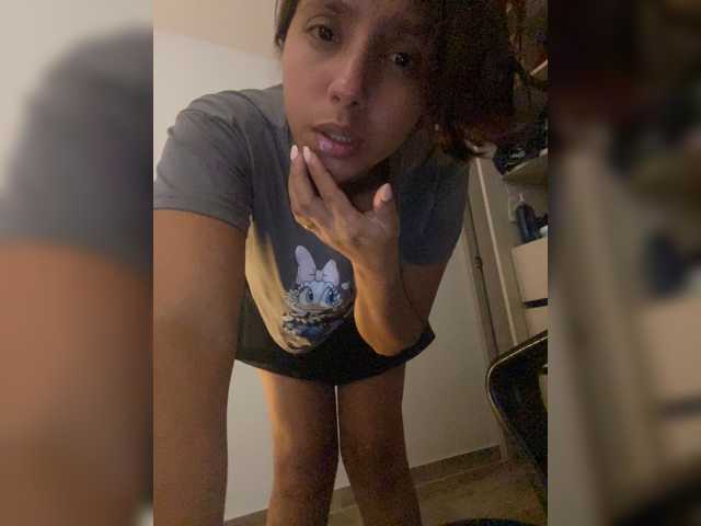 Alisson-Grey live cam on BongaCams