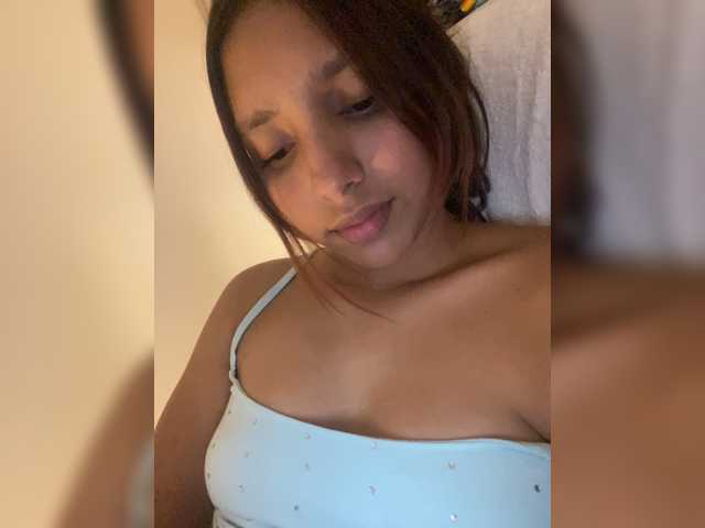 Alisson-Grey live cam on BongaCams