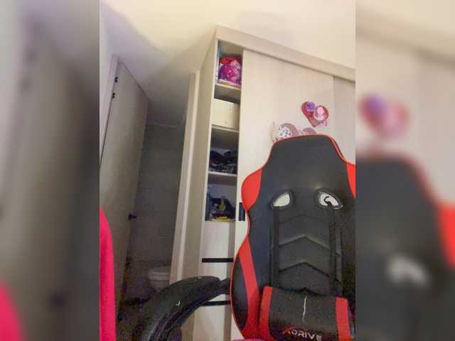 Alisson-Grey live cam preview