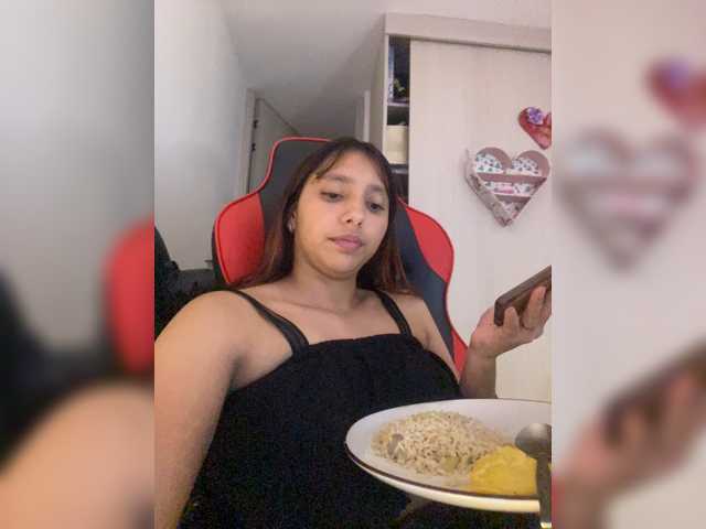 Alisson-Grey live cam on BongaCams