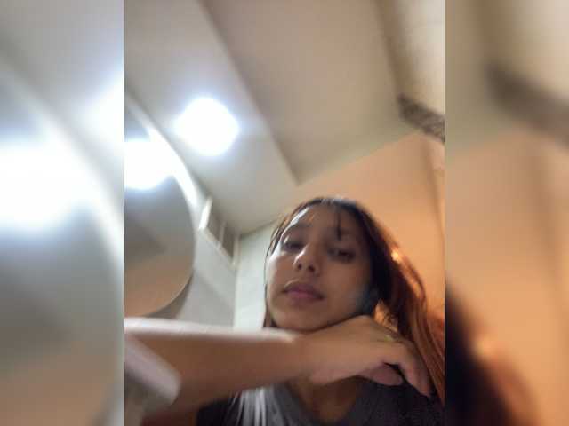 Alisson-Grey live cam on BongaCams