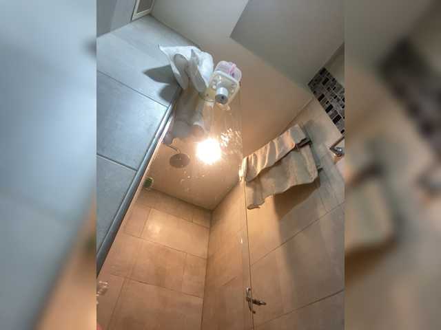 Alisson-Grey live cam on BongaCams
