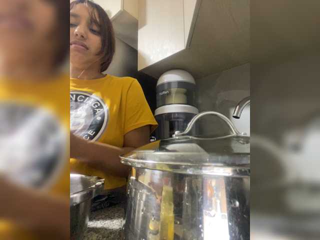 Alisson-Grey live cam on BongaCams