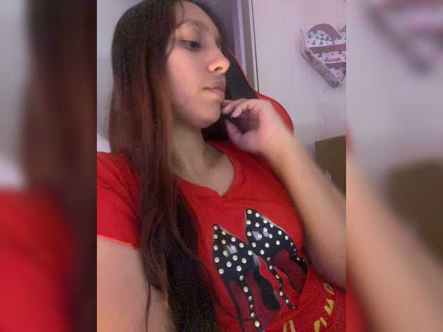 Alisson-Grey live cam on BongaCams
