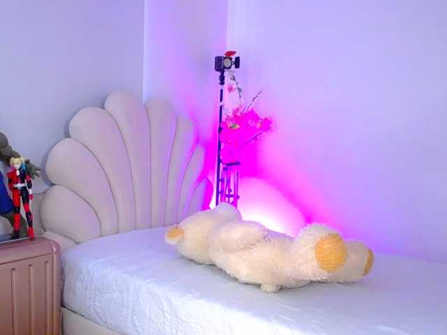 Alisson-Grey live cam on BongaCams