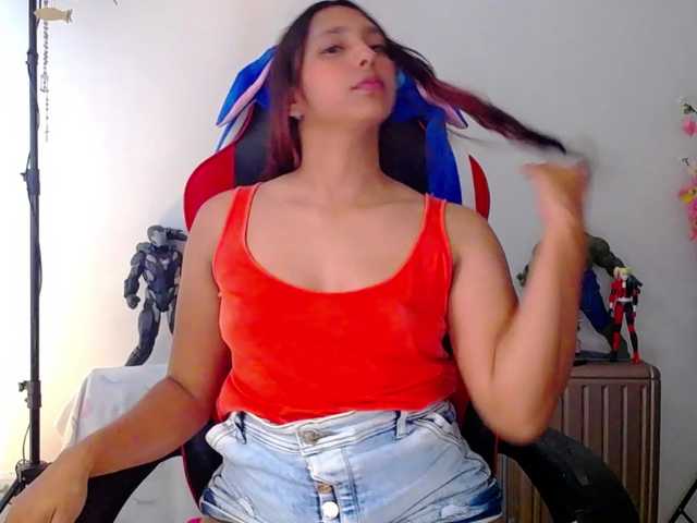 Alisson-Grey live cam on BongaCams