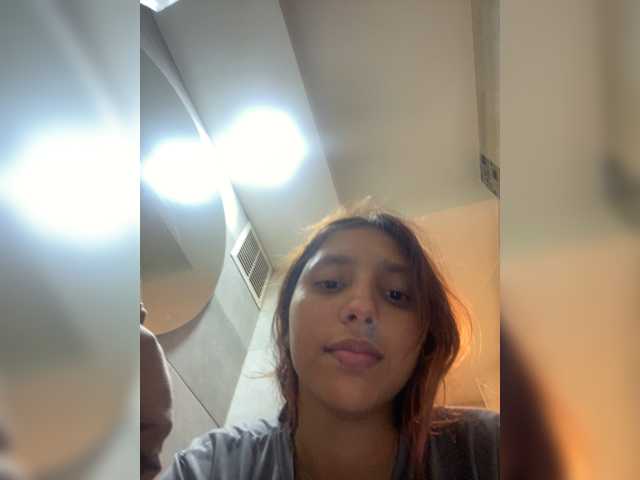 Alisson-Grey live cam on BongaCams