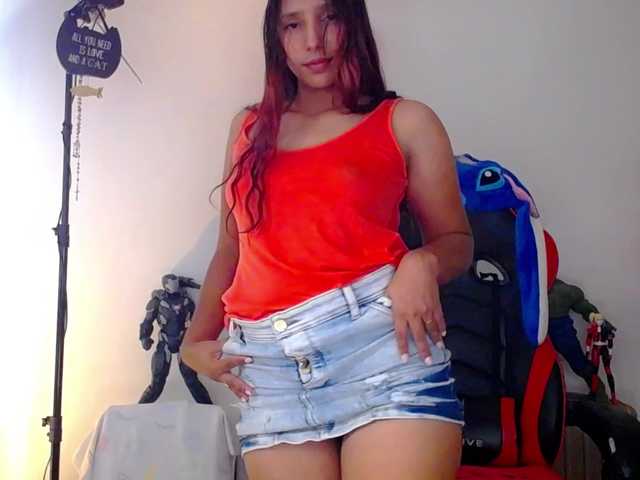 Alisson-Grey live cam on BongaCams