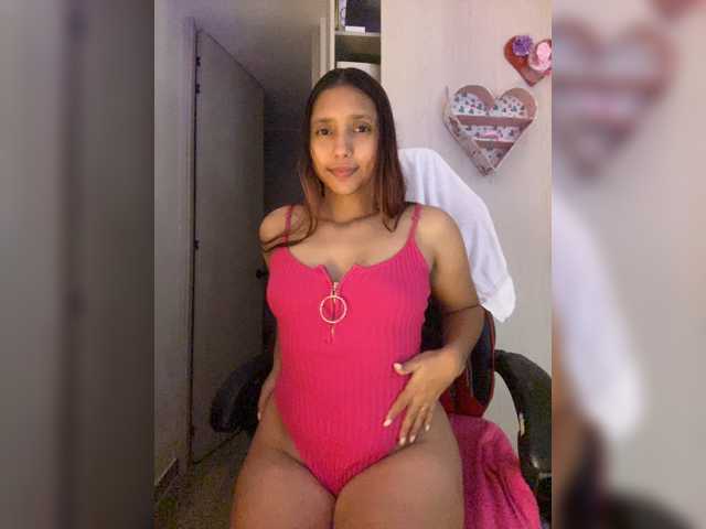 Alisson-Grey live cam preview