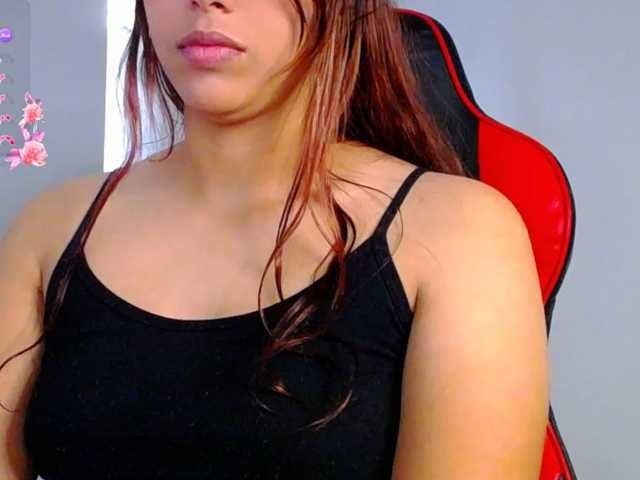 Alisson-Grey live cam on BongaCams