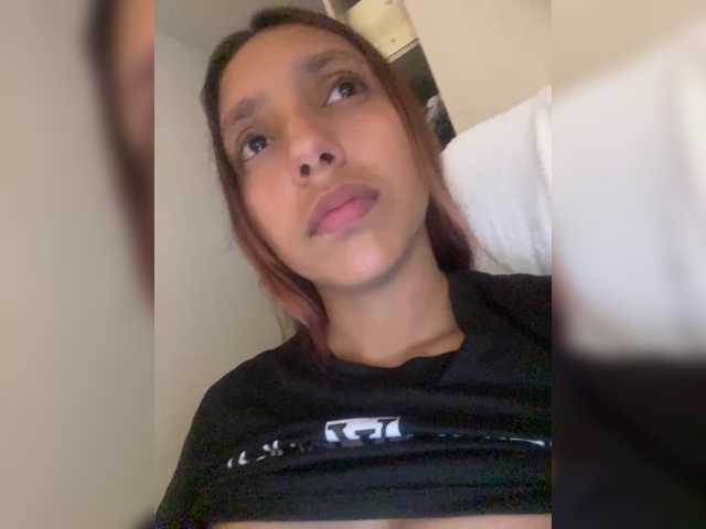 Alisson-Grey live cam on BongaCams