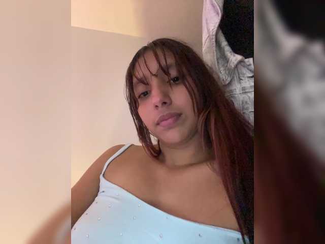 Alisson-Grey live cam on BongaCams