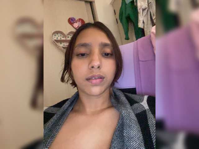 Alisson-Grey live cam on BongaCams