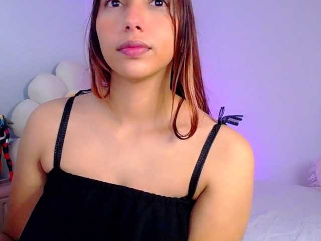 Alisson-Grey live cam on BongaCams