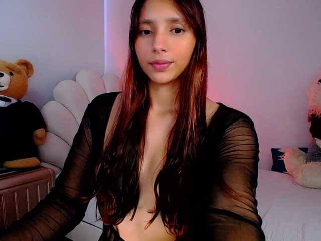 Alisson-Grey live cam on BongaCams
