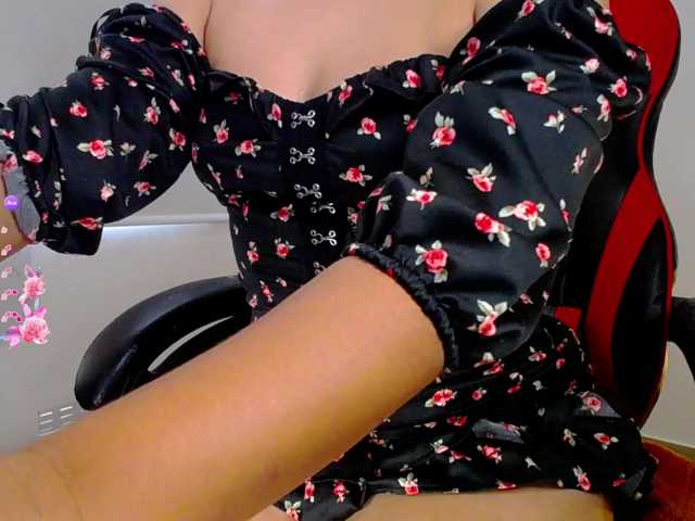 Alisson-Grey live cam on BongaCams