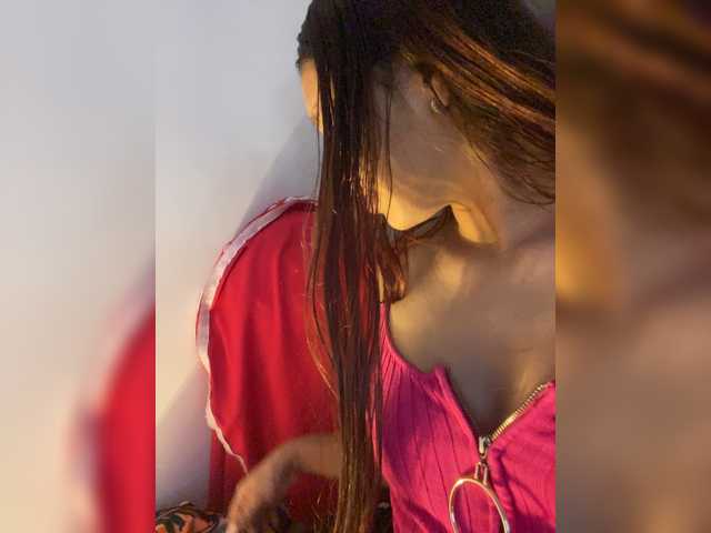 Alisson-Grey live cam preview