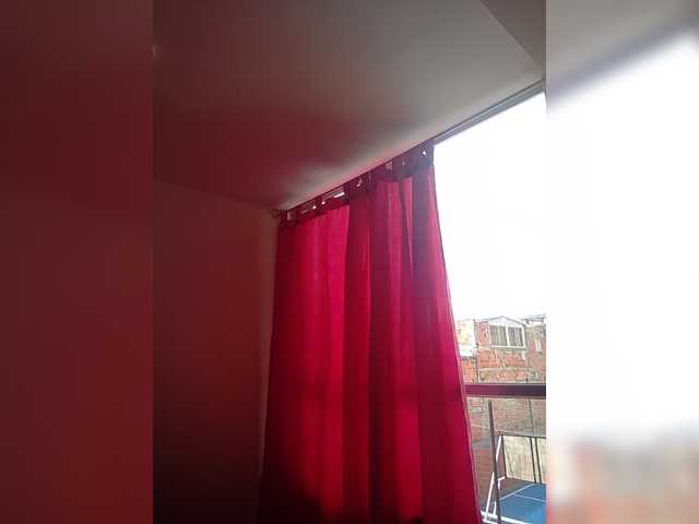 Alisson-Grey live cam preview