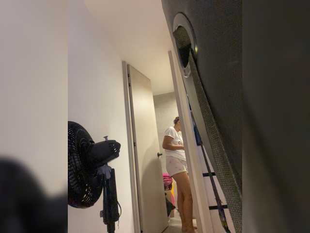 Alisson-Grey live cam on BongaCams
