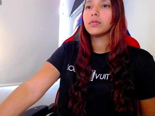 Alisson-Grey live cam on BongaCams