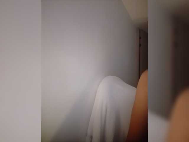 Alisson-Grey live cam preview