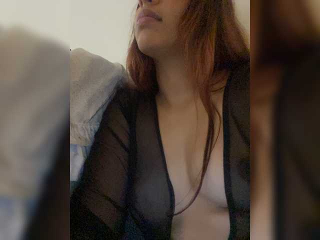 Alisson-Grey live cam on BongaCams