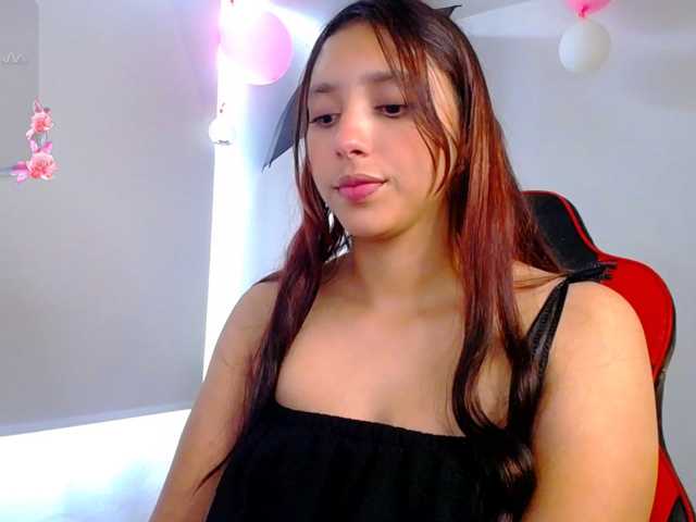 Alisson-Grey live cam on BongaCams
